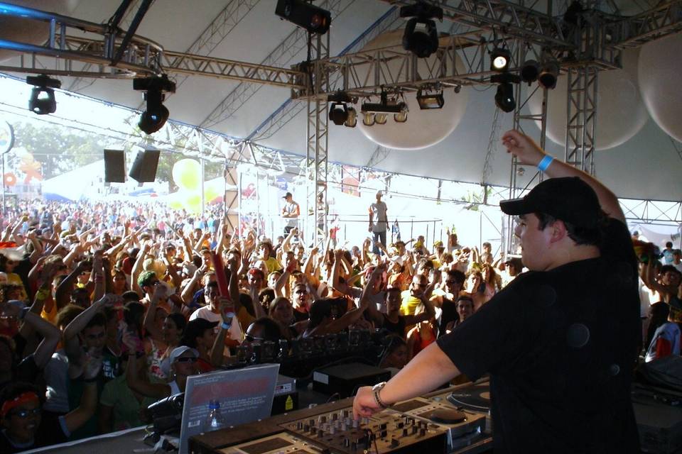 Dj Danna