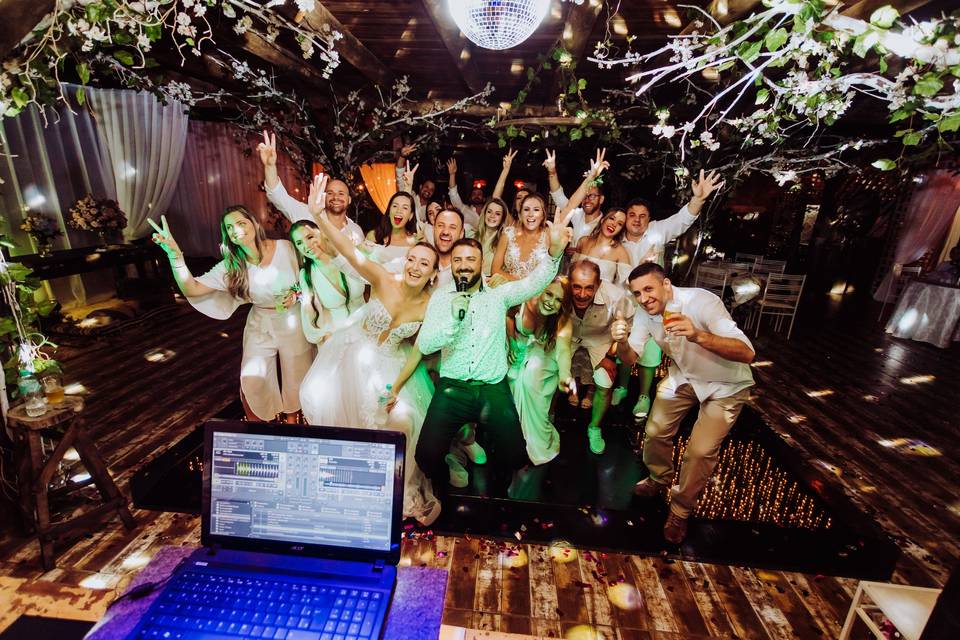 DJ Junior